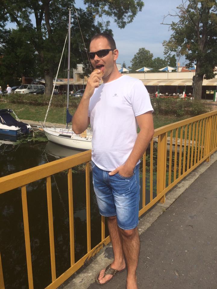 Catchke, 44