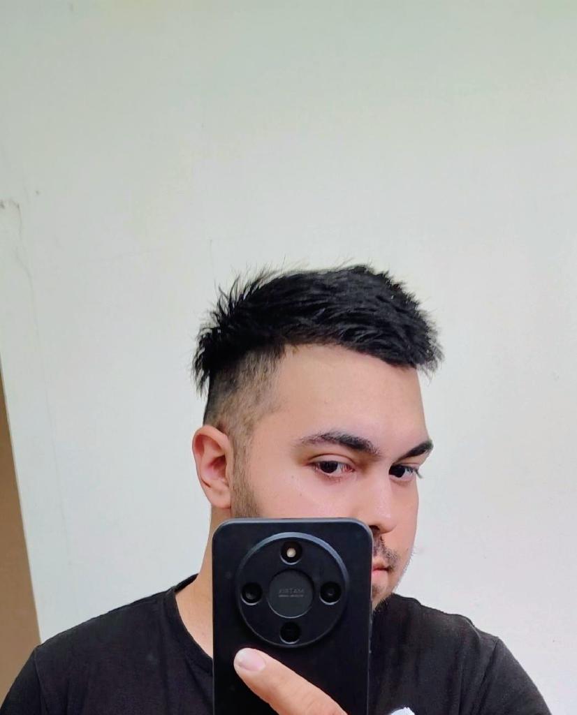 Robi988, 27