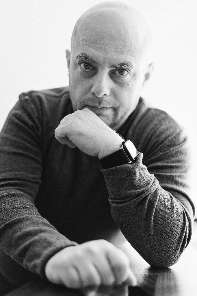 GaborVelor, 42