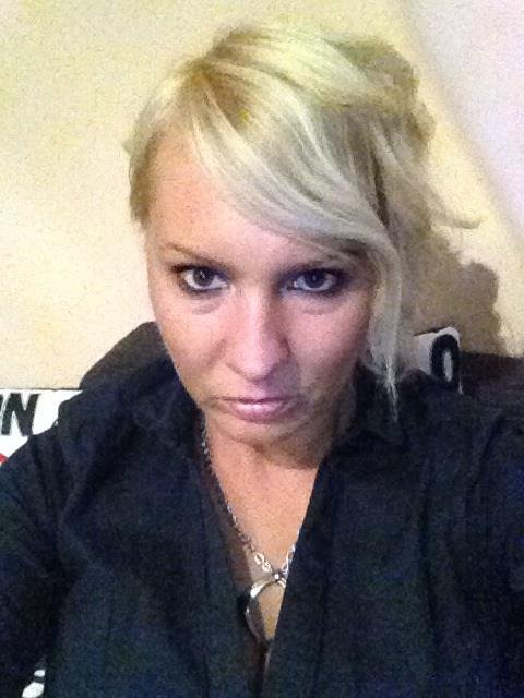 Amanda29, 43