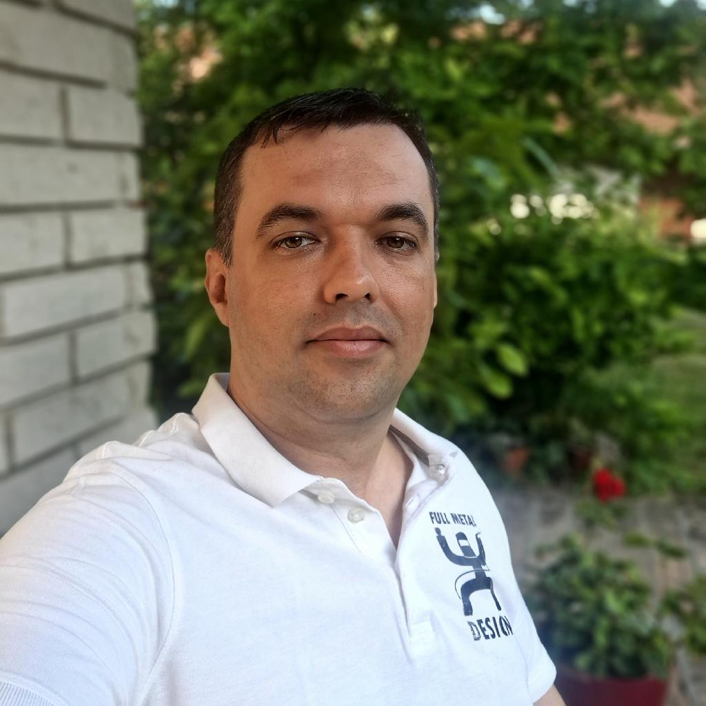 Schmatzy, 41