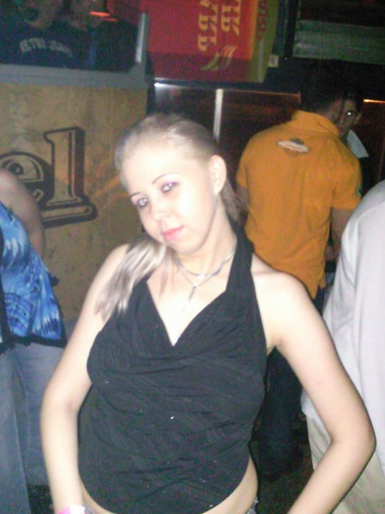 nikki26, 41