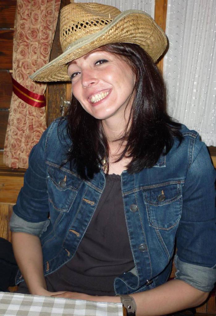 Renata6, 39