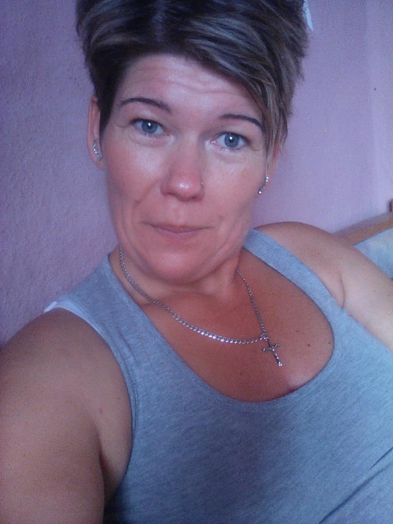 Lizi02, 48