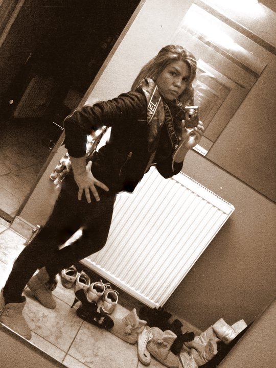 Pathey, 33