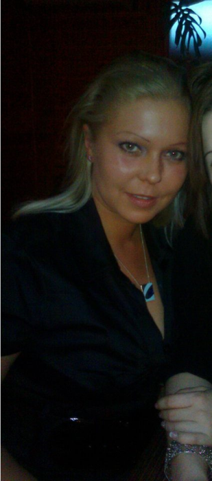 mona81, 44