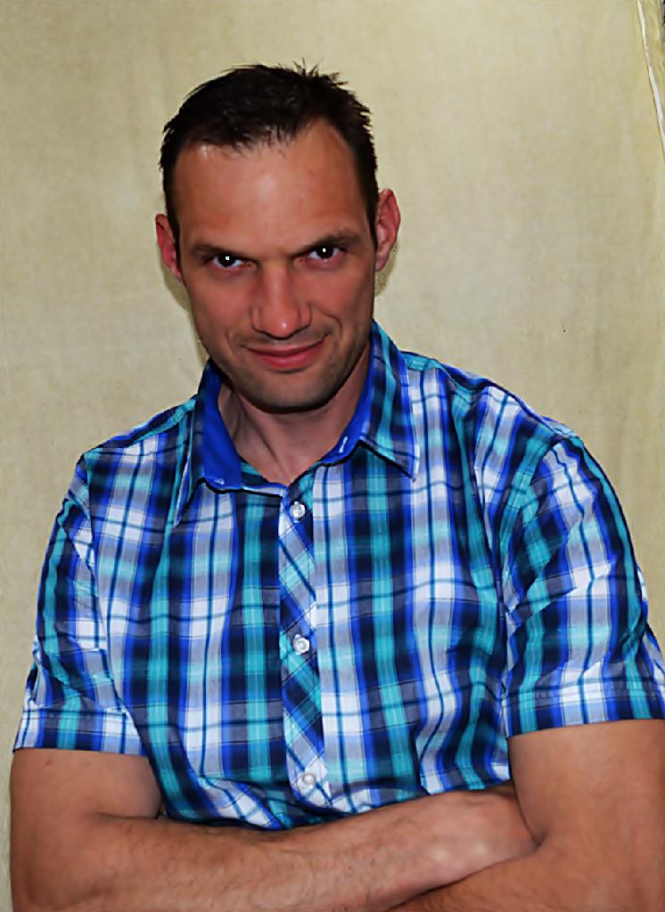 Nandor75, 49