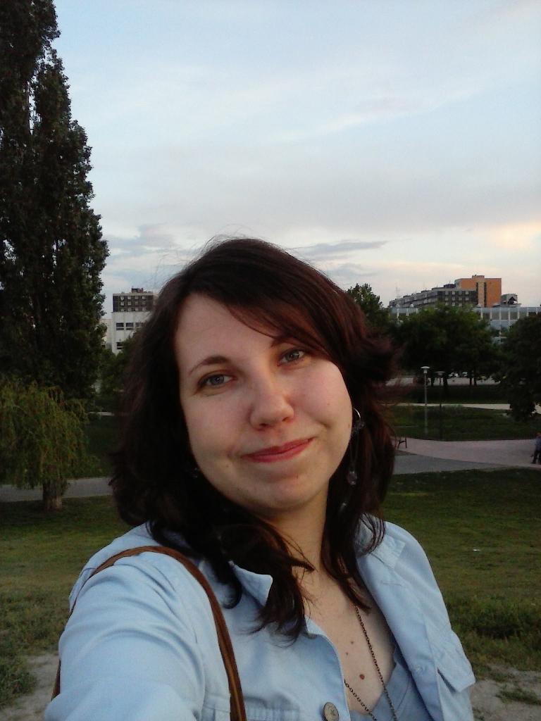 Meya, 40