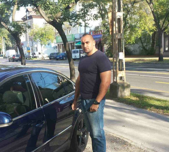 Axel., 41