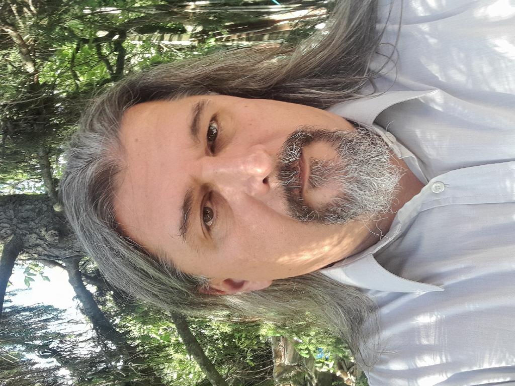 HegyiEmber, 48