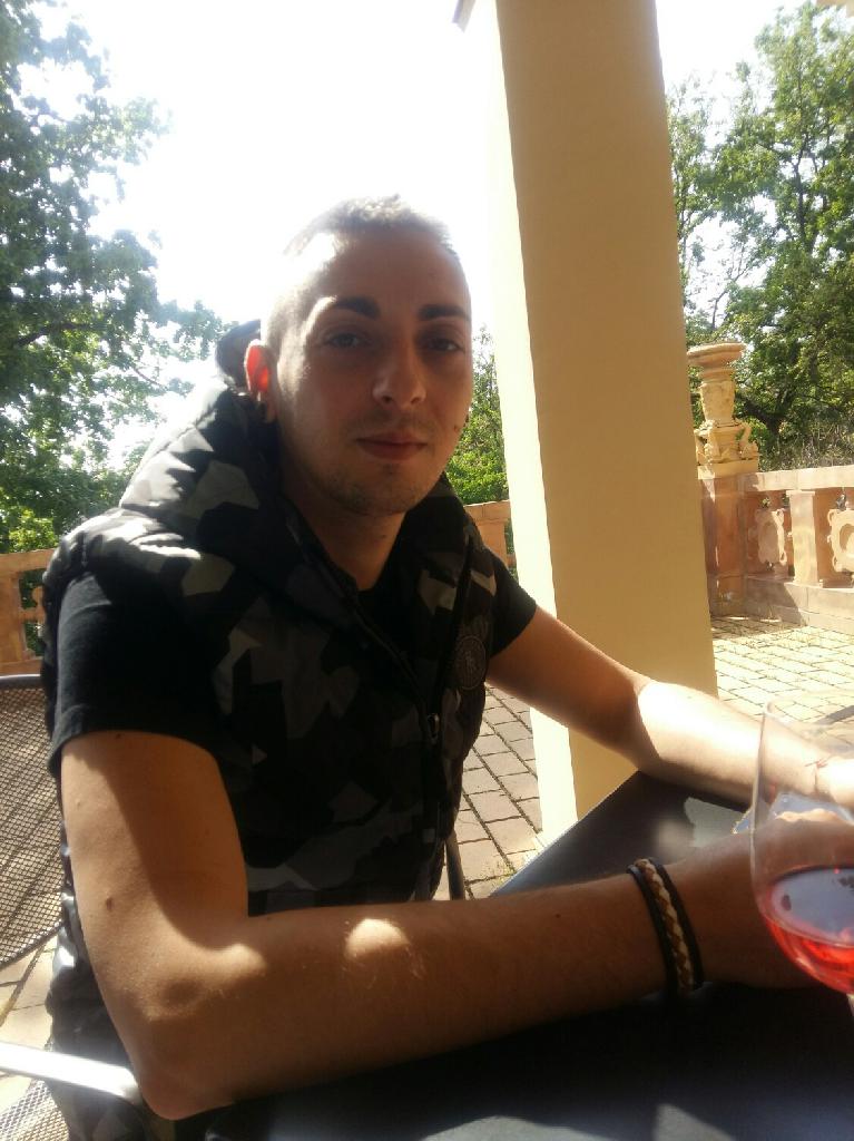krisztian894, 36