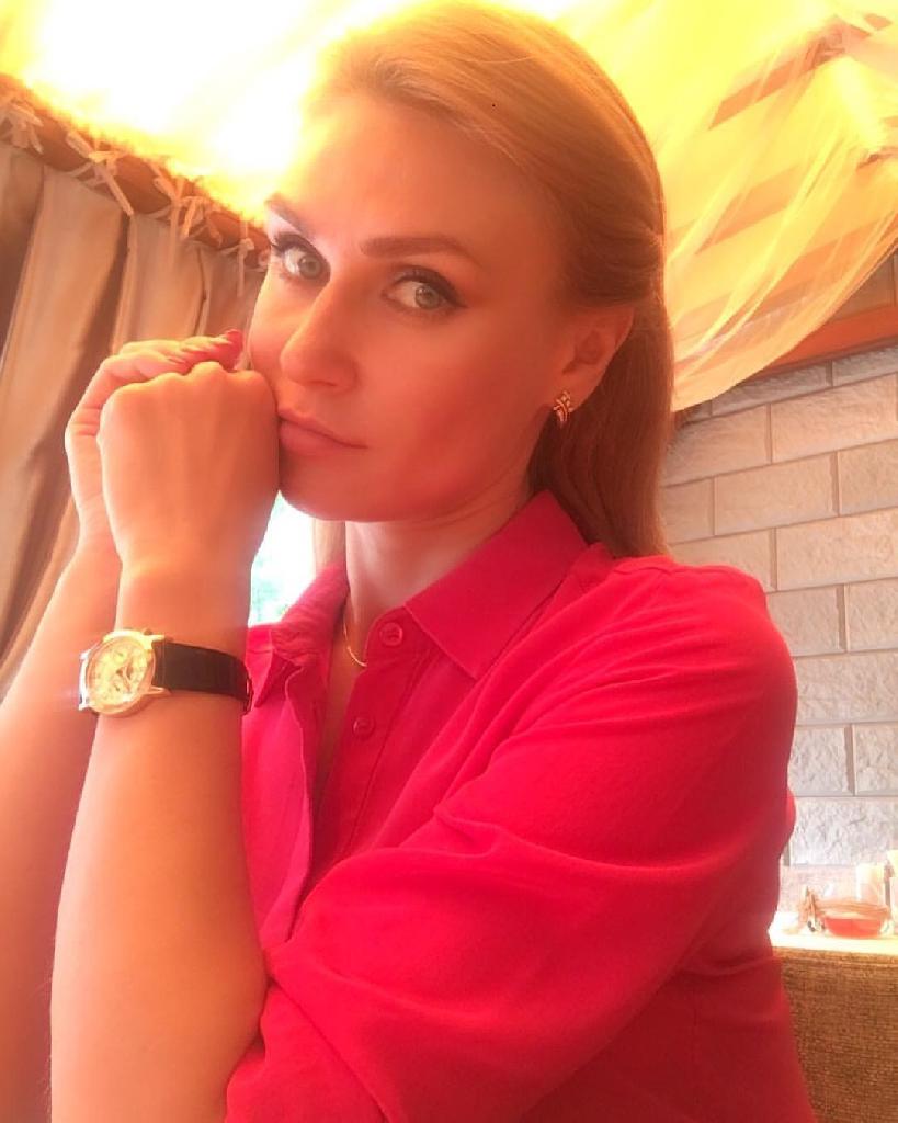 Melika33, 32