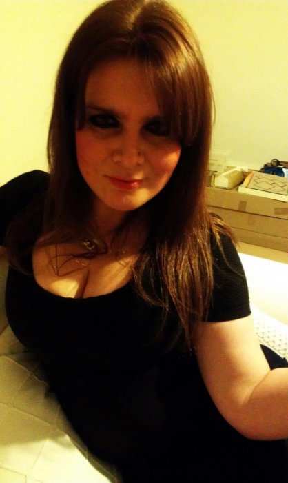 Zsuzsella, 49