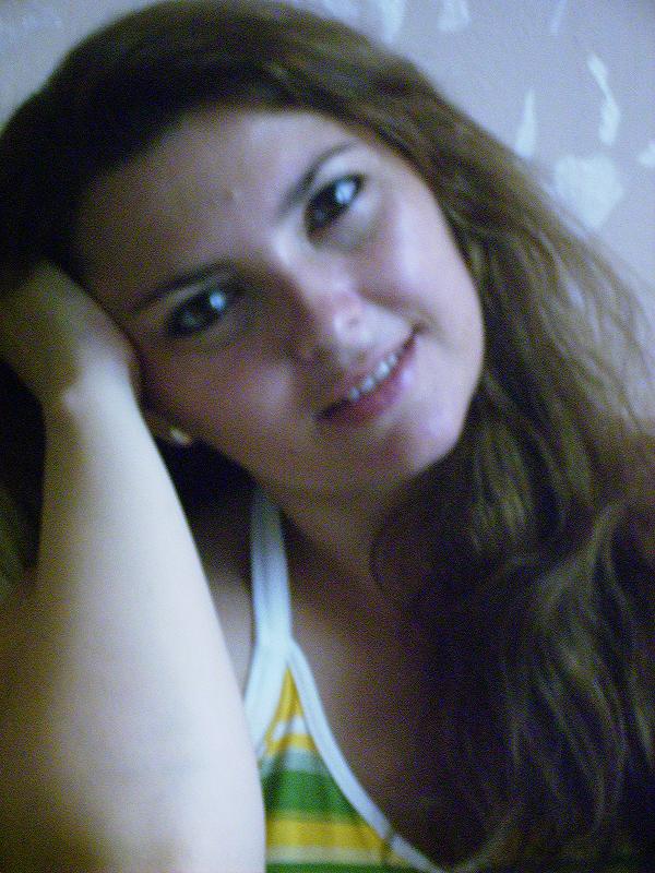 Leendee, 46
