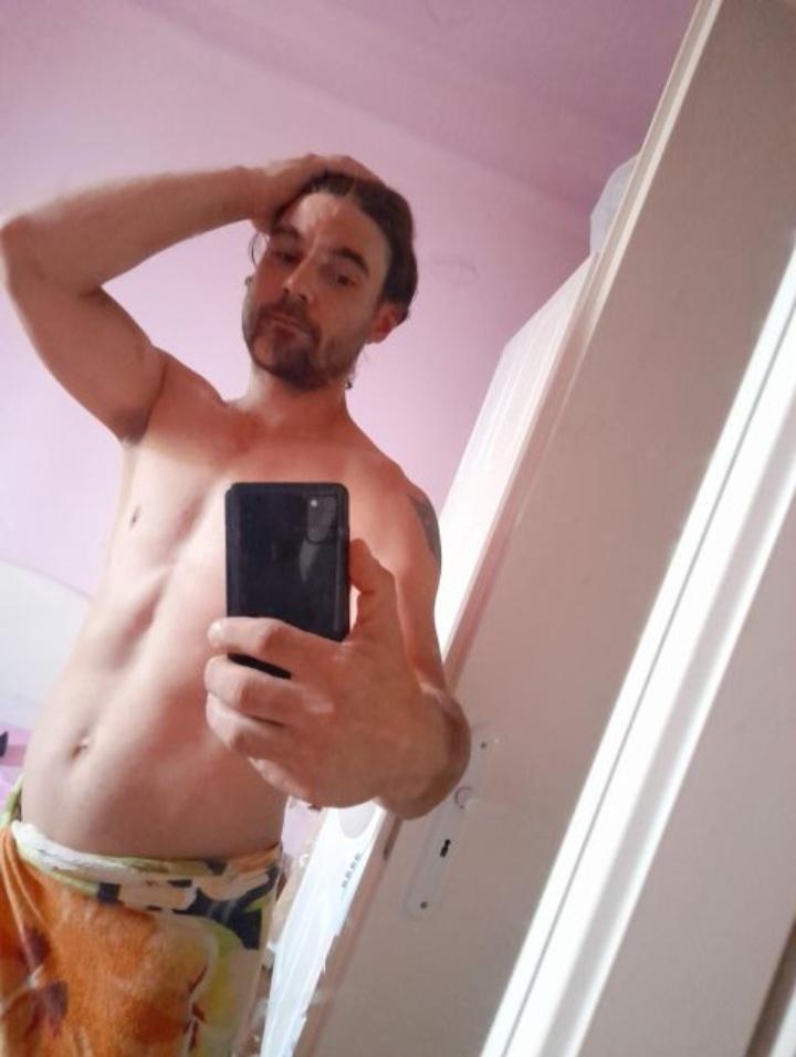 CallmeDave, 34