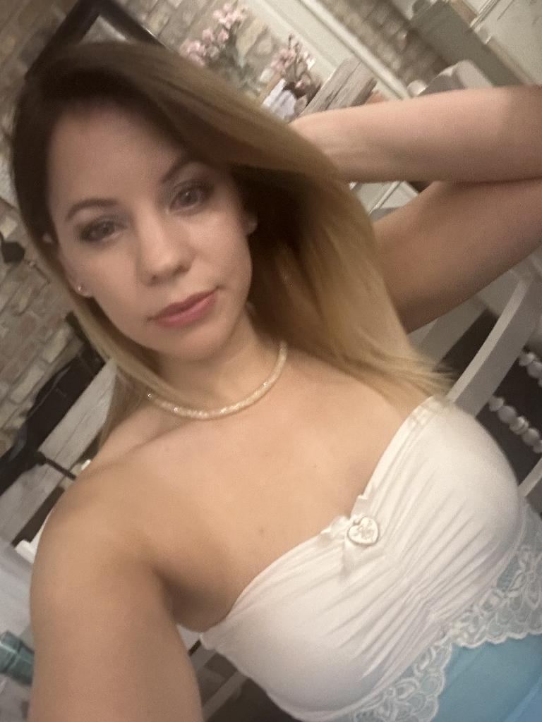 Annavictoria, 33